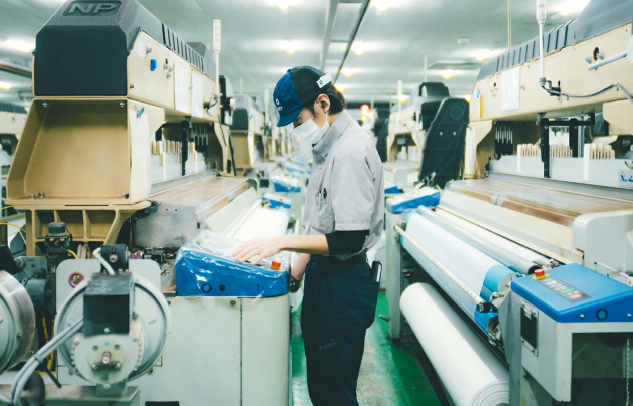 Contributing to a more dynamic world with textiles that blend traditional craftsmanship and innovation.